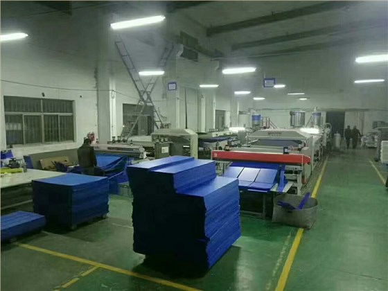 PP中空板安全生產(chǎn)車(chē)間