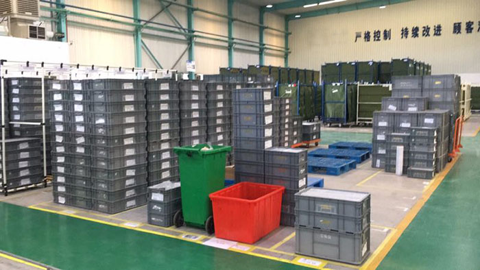 塑料周轉(zhuǎn)箱在車間